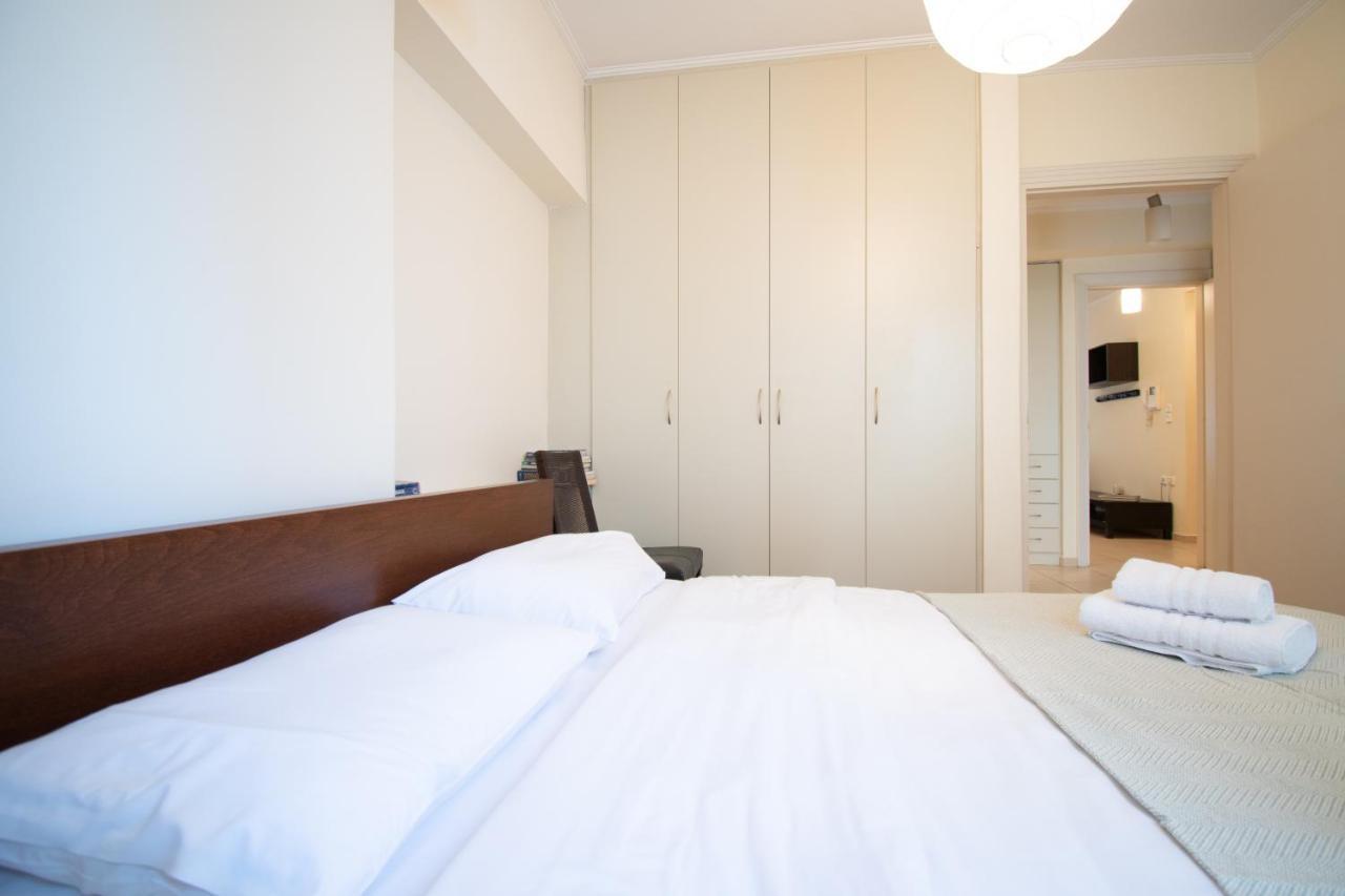 Homey Penthouse In Kypseli Athen Exterior foto